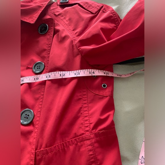 Burberry raincoat - Picture 8 of 14